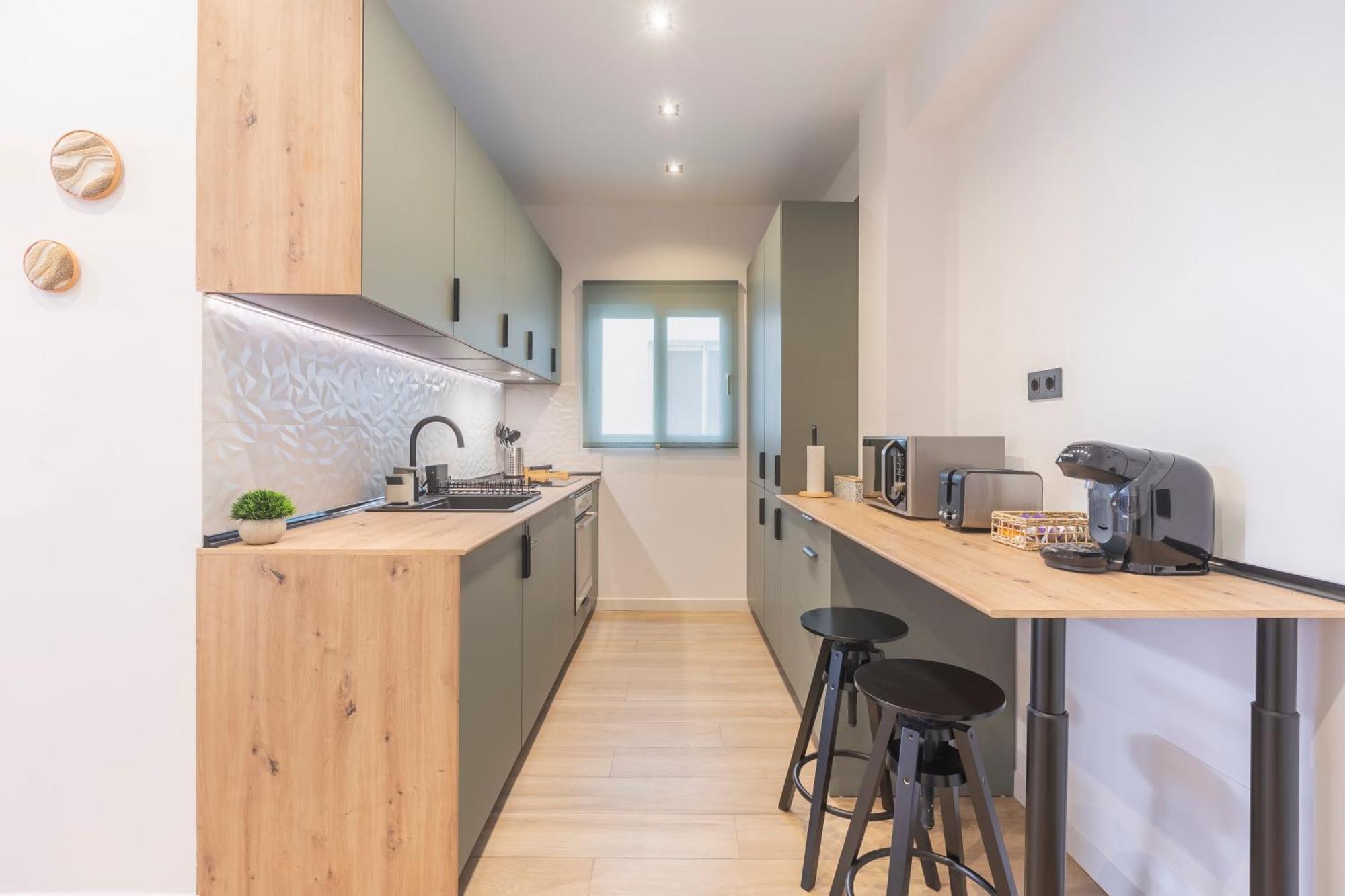 Fully Renovated Apartment In The Heart Of Fuengirola, 2 Min Walk To The Beach المظهر الخارجي الصورة