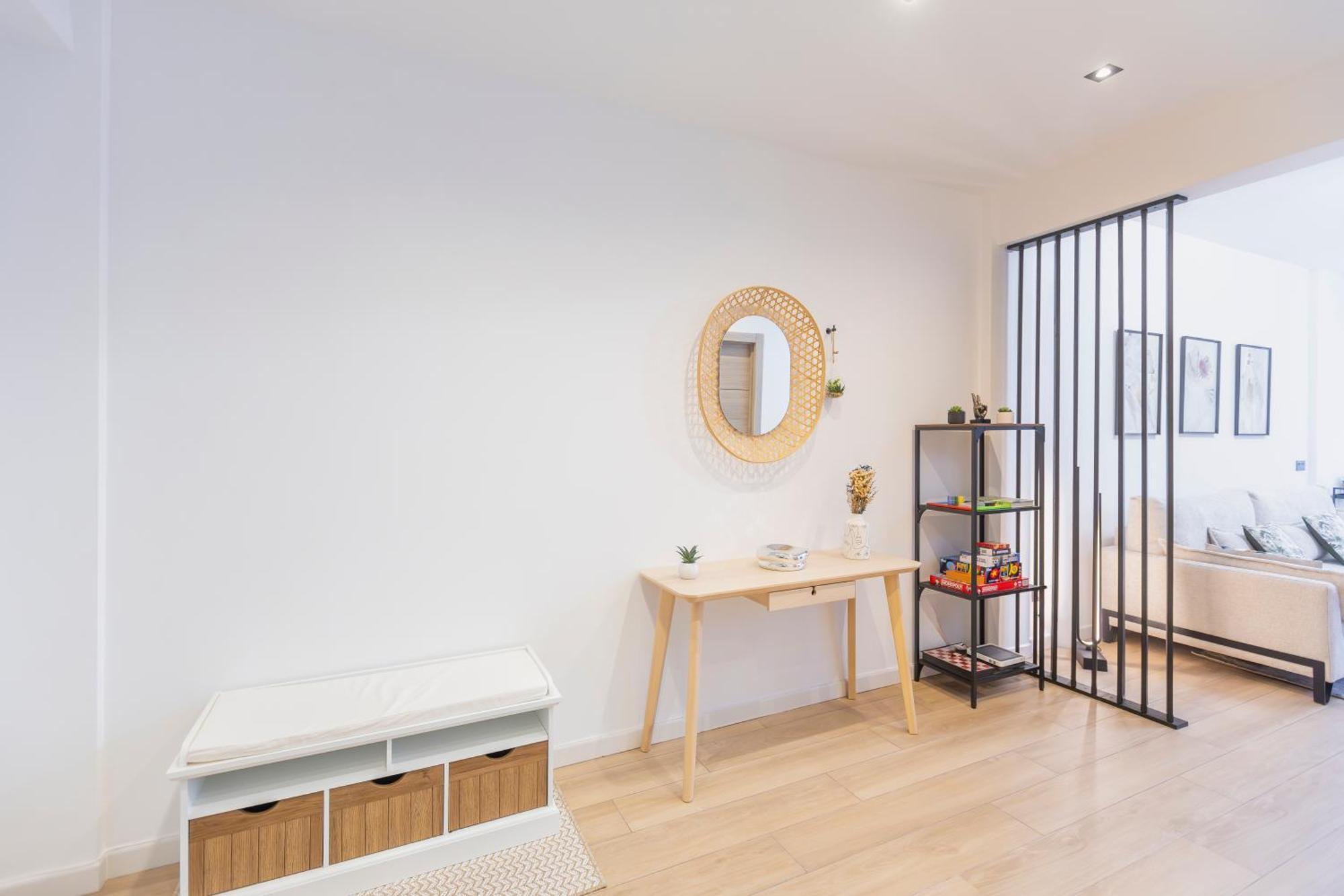 Fully Renovated Apartment In The Heart Of Fuengirola, 2 Min Walk To The Beach المظهر الخارجي الصورة