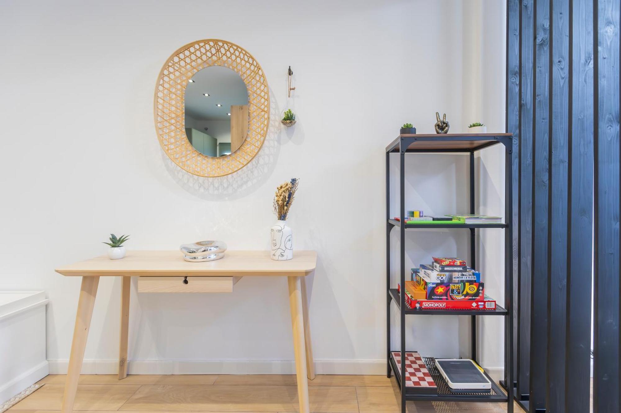 Fully Renovated Apartment In The Heart Of Fuengirola, 2 Min Walk To The Beach المظهر الخارجي الصورة