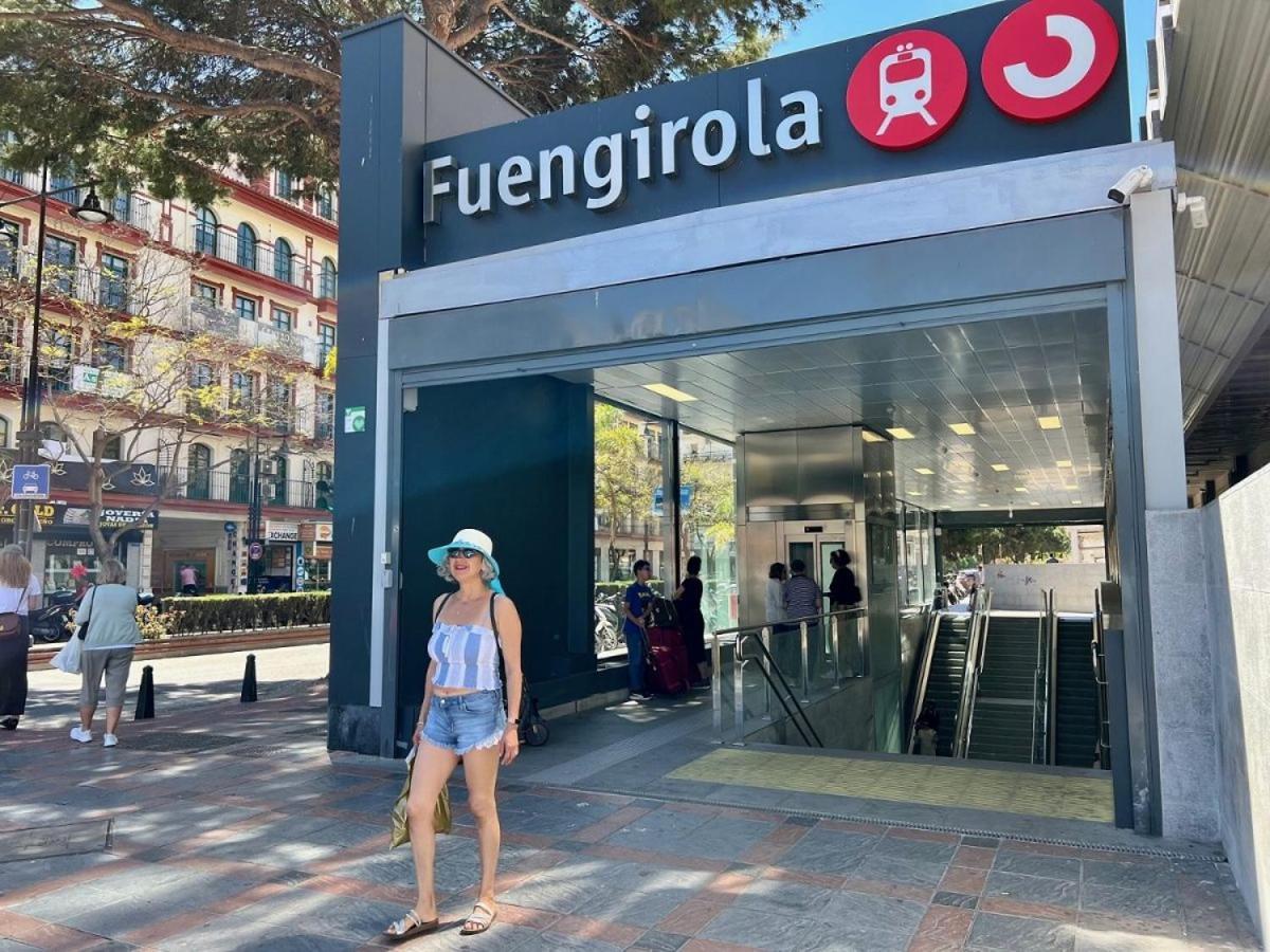 Fully Renovated Apartment In The Heart Of Fuengirola, 2 Min Walk To The Beach المظهر الخارجي الصورة